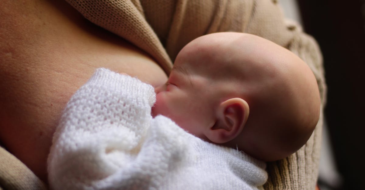 Amamentação: Guia Completo com Posições, Dicas e Problemas Comuns - Guia Amni para mães