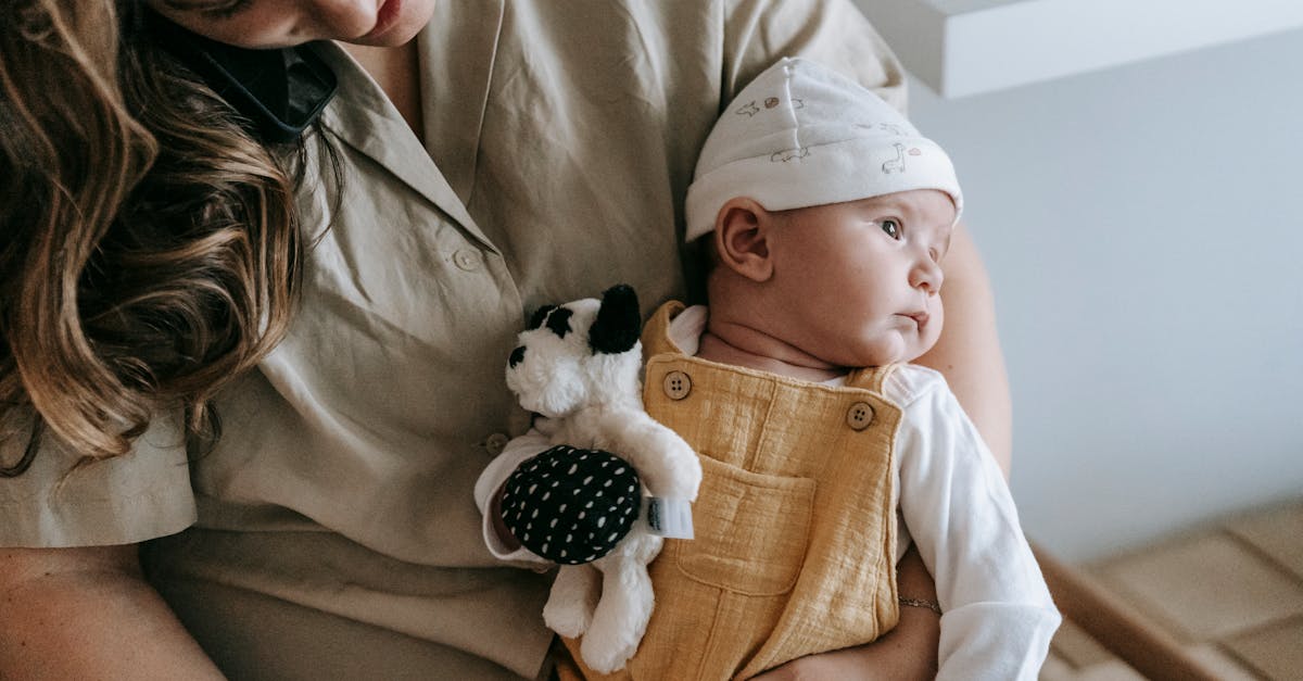 Guia de Sobrevivência: A Temida Regressão de Sono dos 15 Meses — Guia Amni para mães