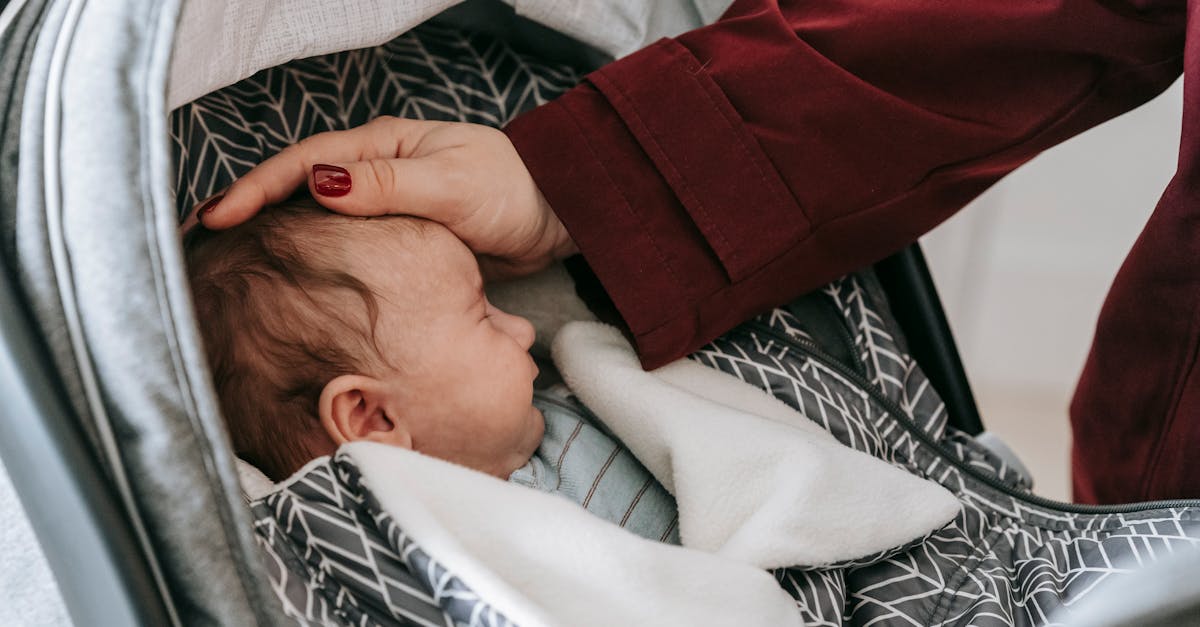 Mala da Maternidade: Checklist Completo e Realista (SUS e Particular) — Guia Amni para mães