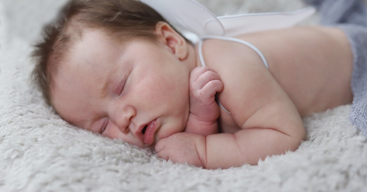 Rotina de Sono do Bebê de 4 Semanas: Janelas de Vigília e Sonecas Exatas — Guia Amni para mães