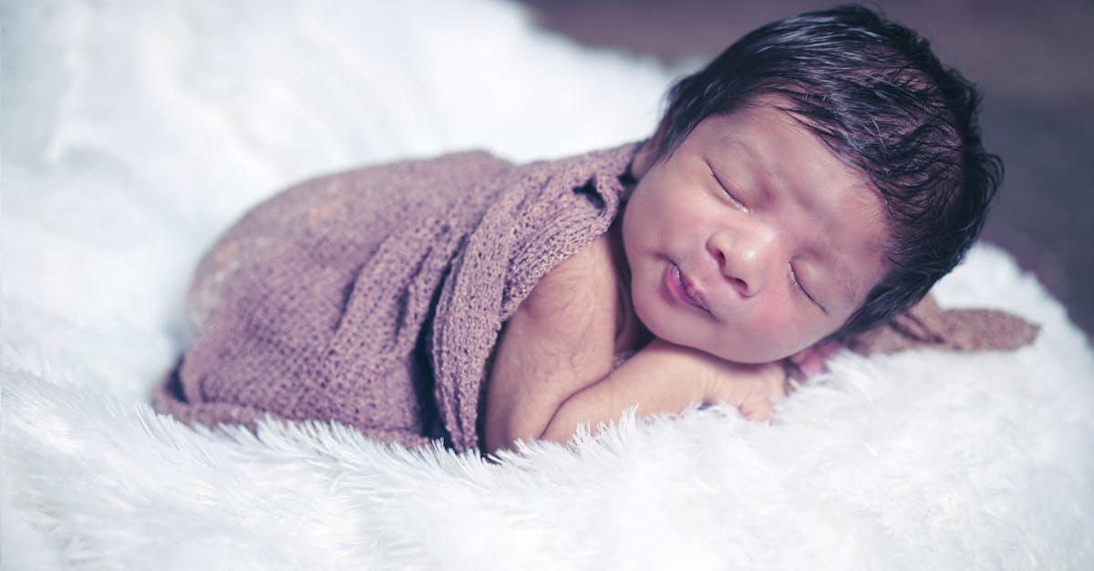 Rotina de Sono do Bebê de 9 Meses: Tabela, Sonecas e Janelas de Vigília — Guia Amni para mães