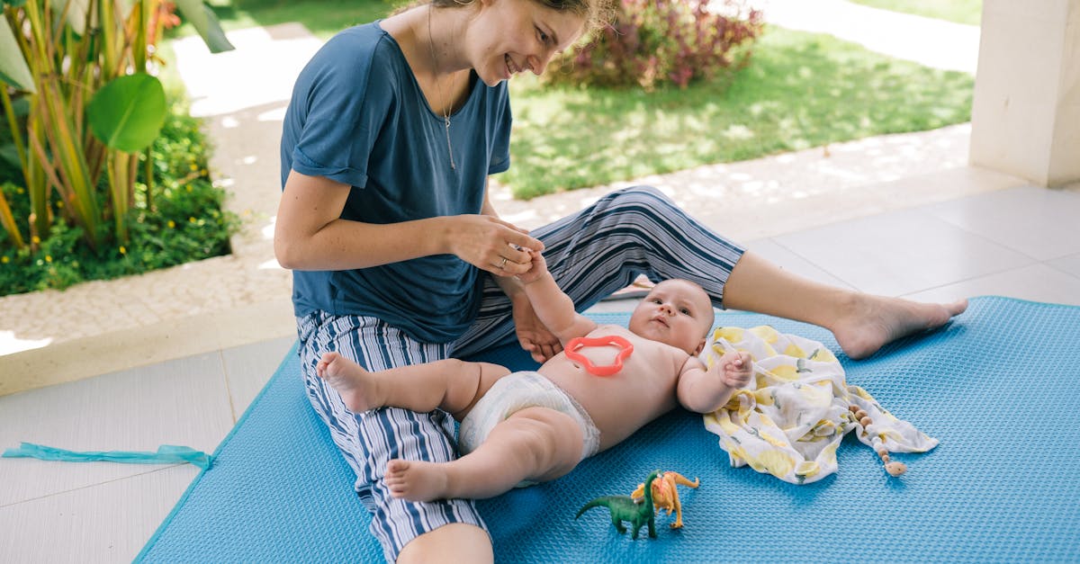 Tummy Time: Importância, Quanto Tempo e Como Fazer - Guia Amni para mães